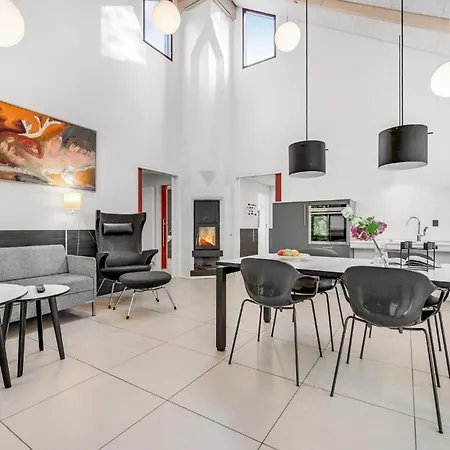 Hébergement de vacances 2 Bedroom Gorgeous In