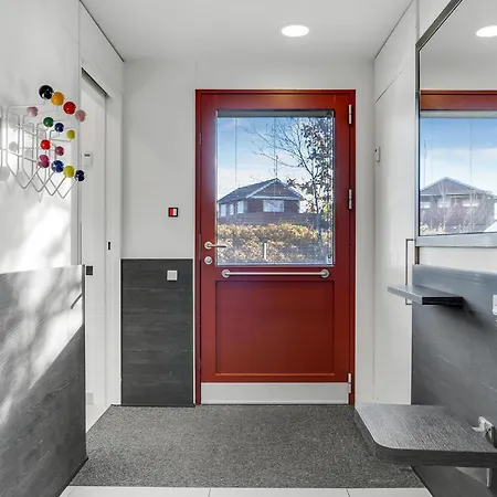 2 Bedroom Gorgeous In *